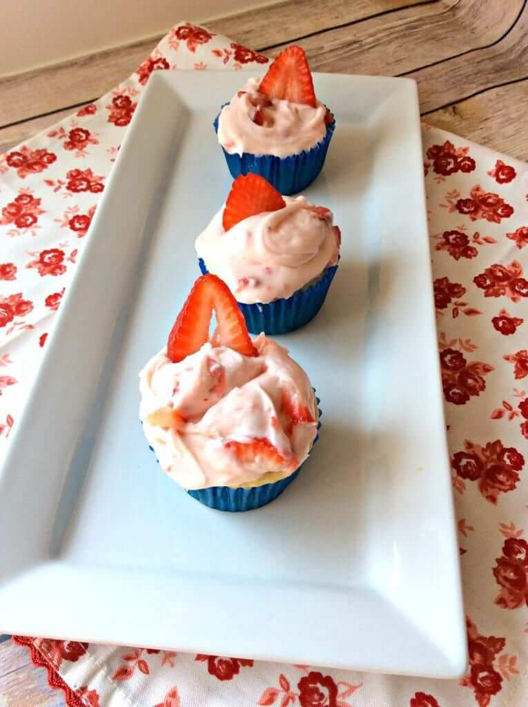 strawberry cheesecake cupcake
