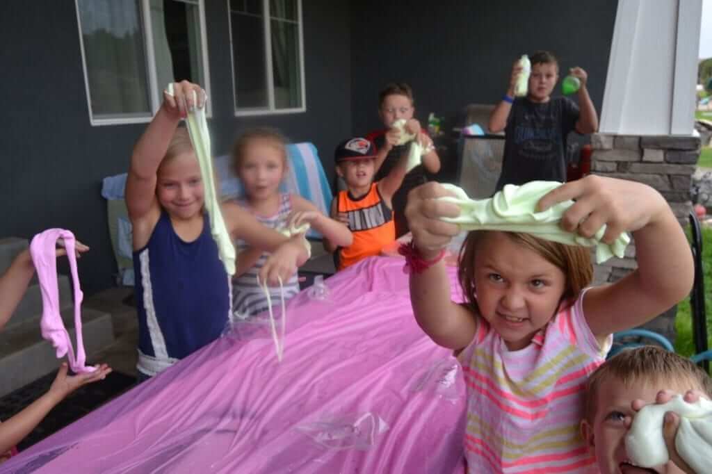 slime-recipe-glow-in-the-dark