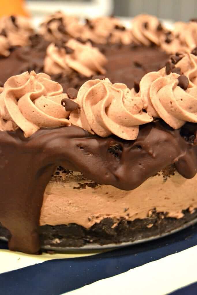 chocolate-cake-mousse-chocolate-ganache