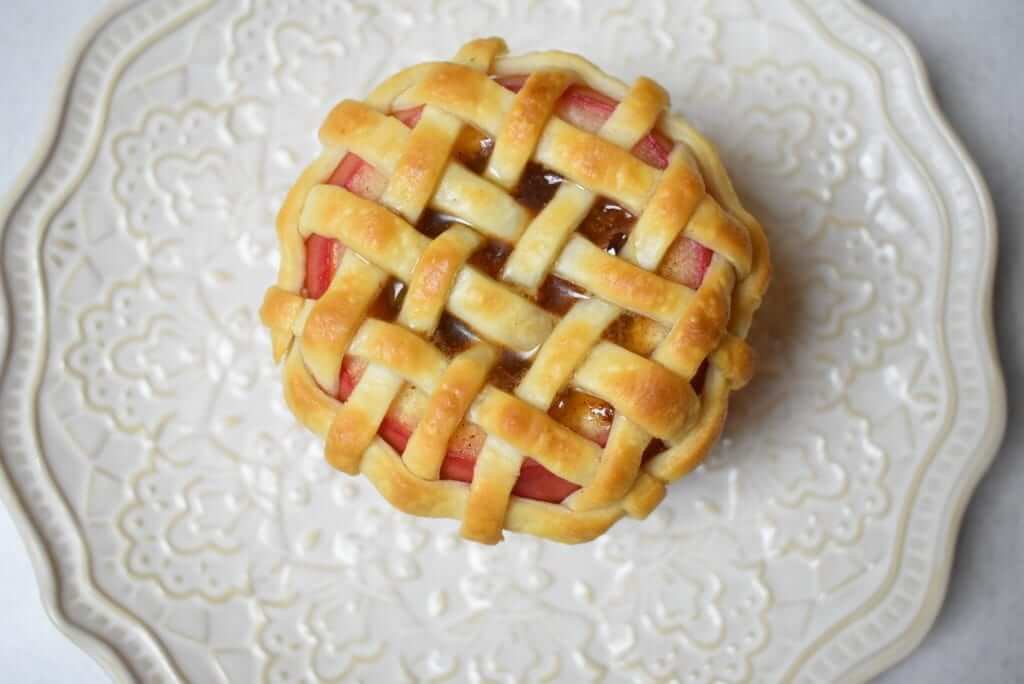 Apple Caramel Apple Pie