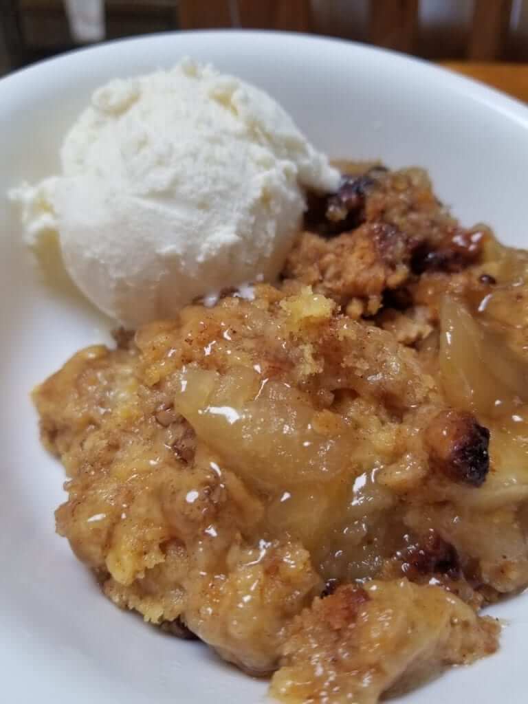 Crockpot Apple Pie Dump Cake