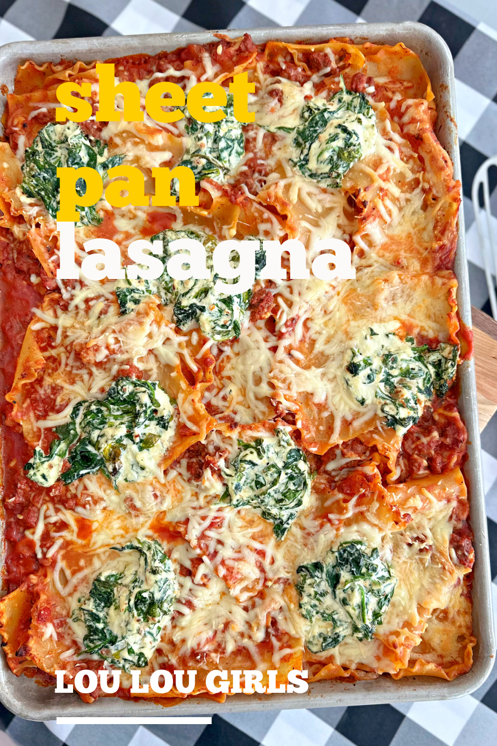Sheet Pan Lasagna #sheetpandinner #lasagna #easyrecipe #beefrecipe #onepanmeal #dinner