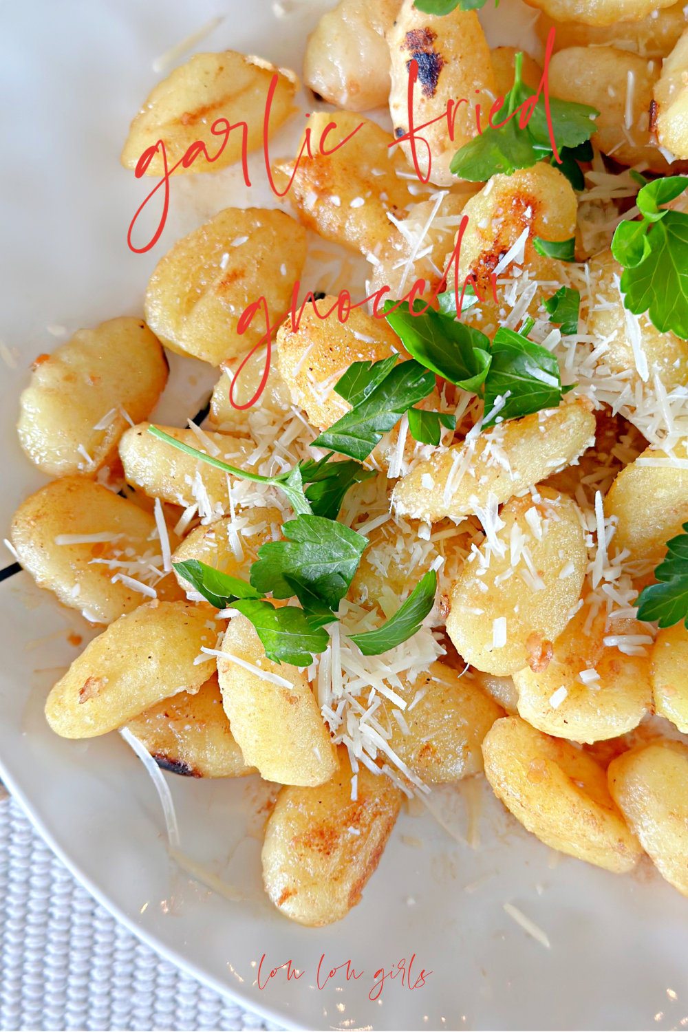 Garlic Fried Gnocchi #garlicfriedgnocchi #gnocchi #pasta #onepanmeal #dinner #sidedish