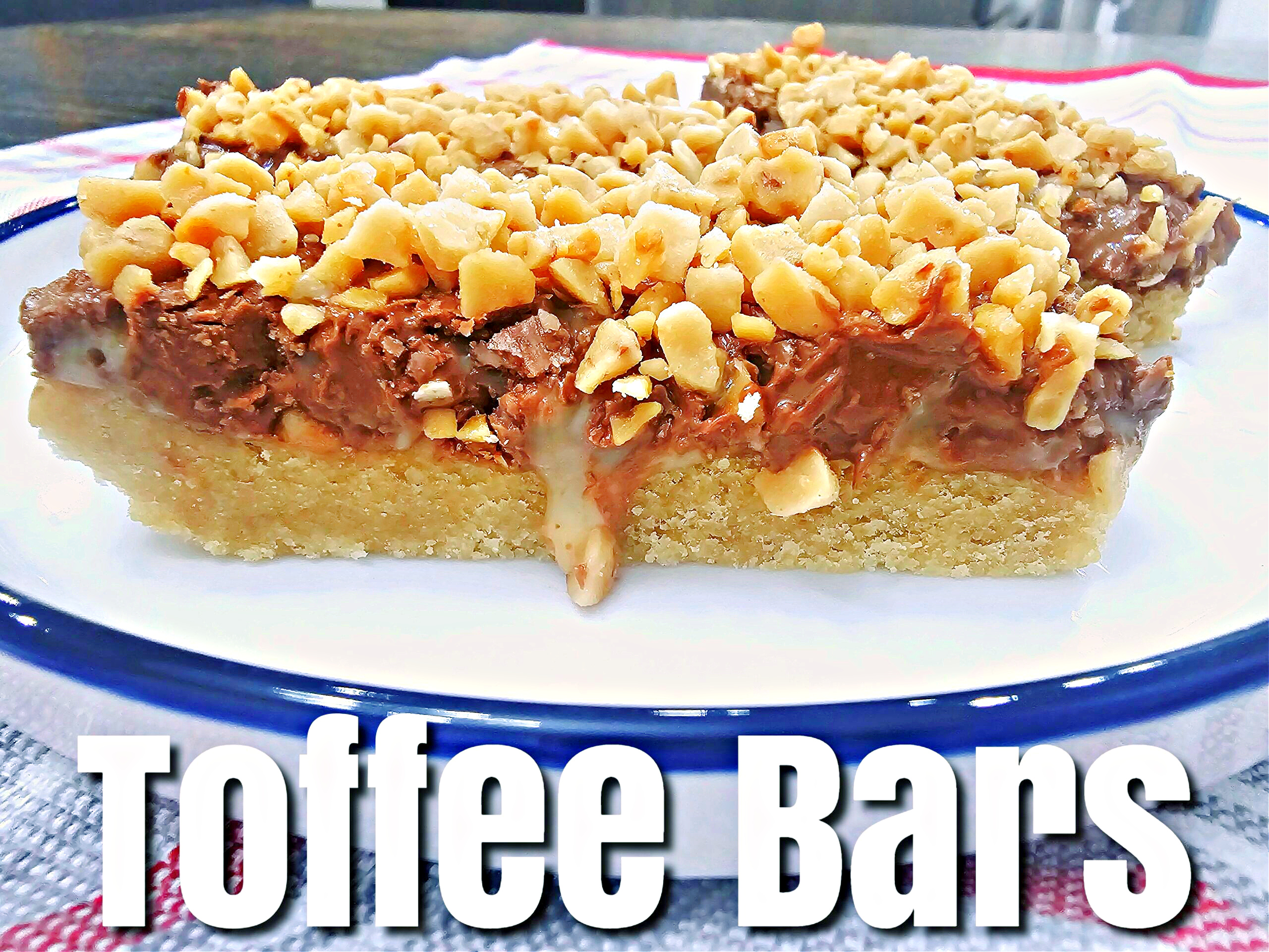Toffee Bars #toffee #cookiebars #dessertrecipe #partyfoodideas #afterschoolsnacks #easydessertrecipe